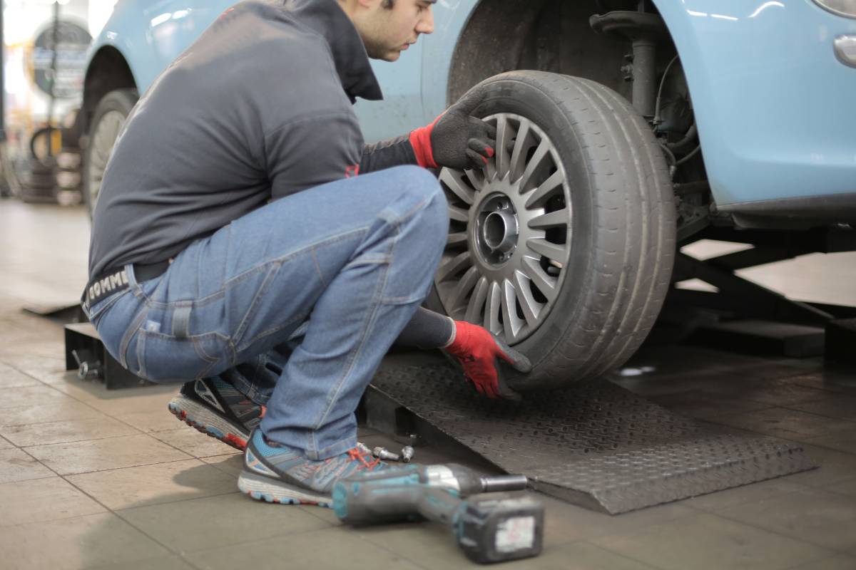  The Best Car Maintenance Apps and Tools to Keep Your Car Running Smoothly